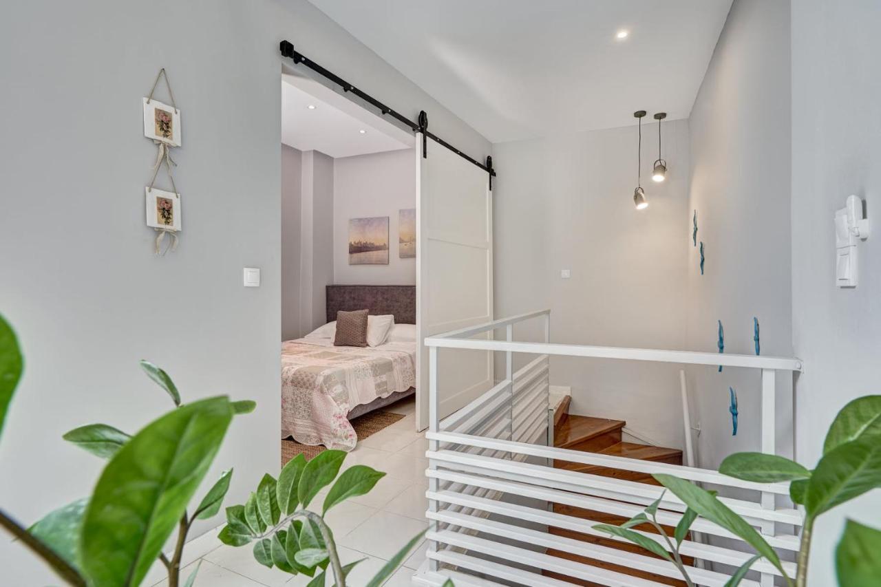 Old Town Luxury Velvet Apartment Rhodes City